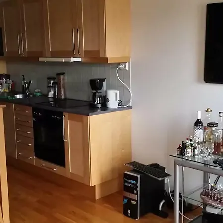 Fully Furnished * 릴레스트룀